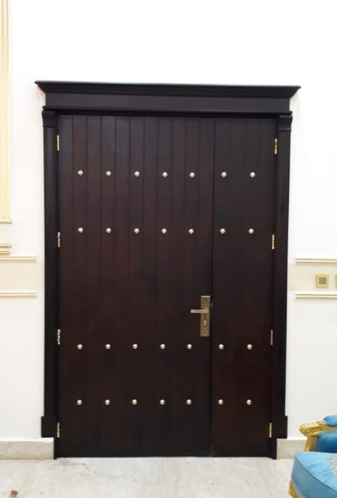 Door and lock carpenter - 12
