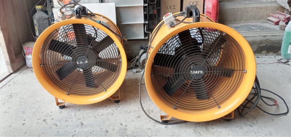 tiles scaffolding fans exhaust - 1