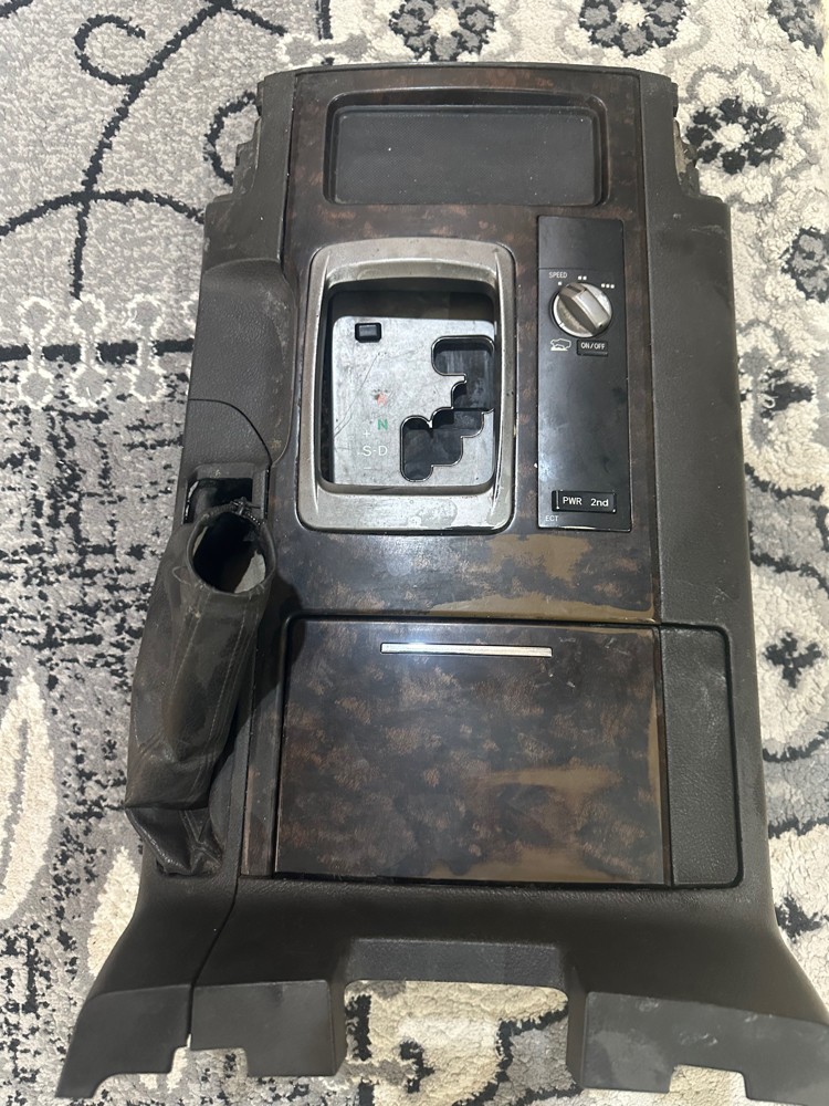 قطع غيار في اكس ار - 2