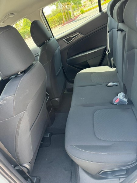 Kia sportage white 2024 - 9