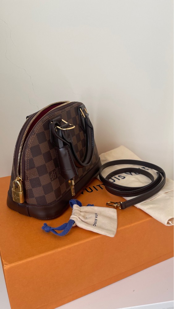 Louis Vuitton - 3