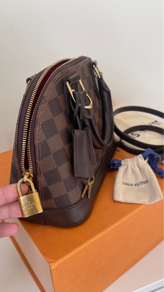 Louis Vuitton - 6