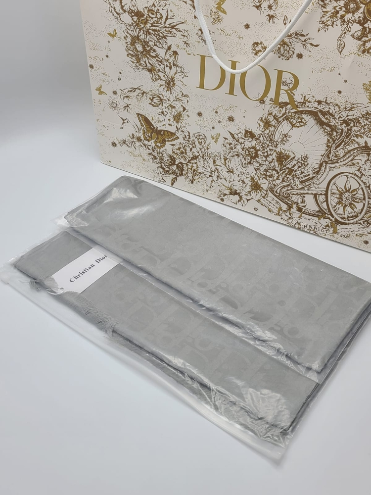 Dior scarves gifts - 10