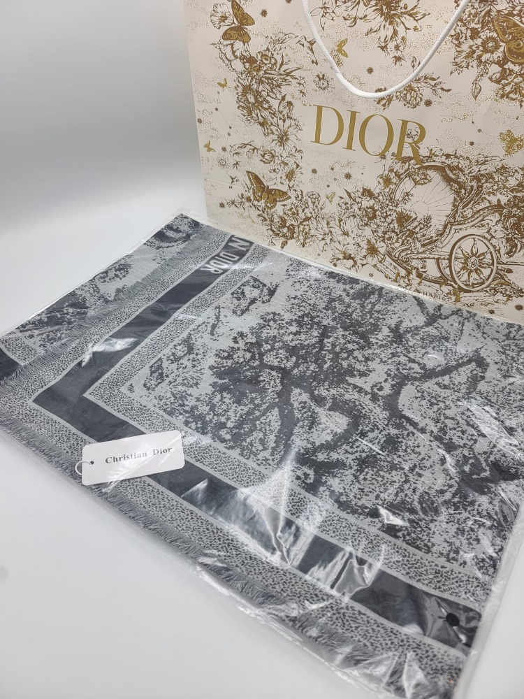 Dior scarves gifts - 7