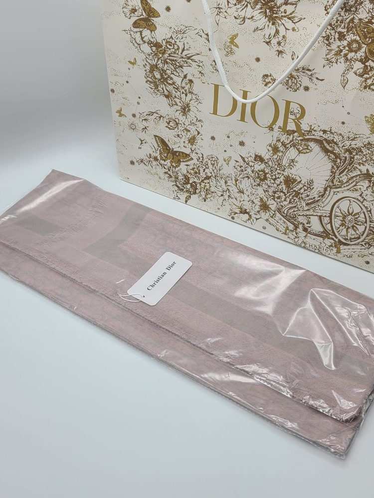 Dior scarves gifts - 4