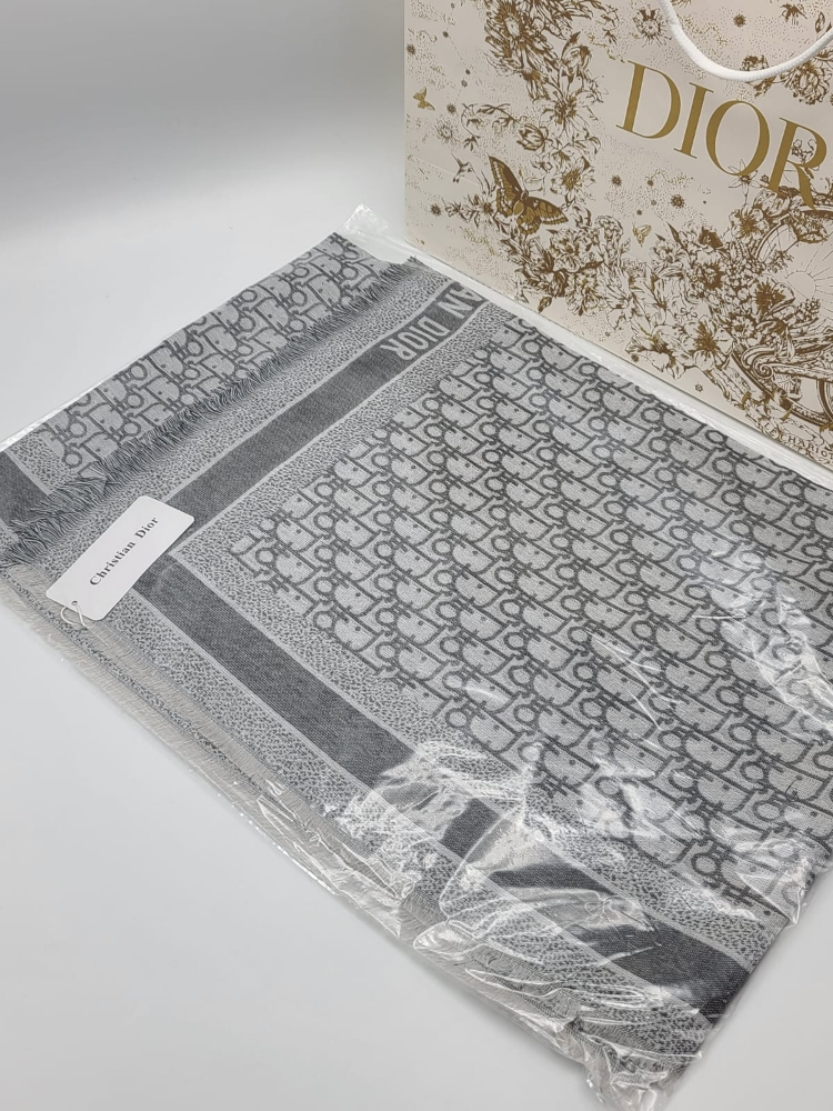 Dior scarves gifts - 3