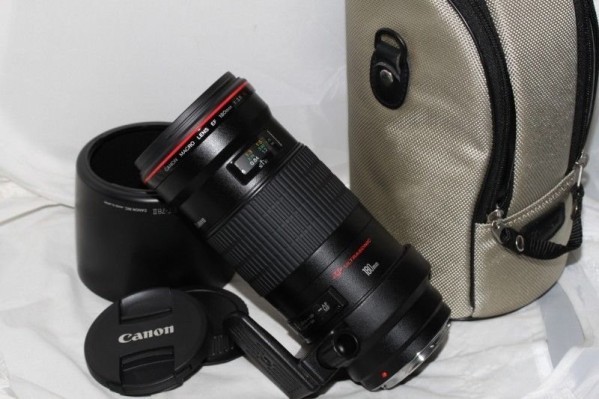 CANON 180MM F/3.5 Macro lens - 1