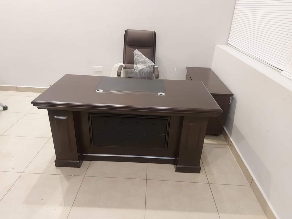 Office Desk & Chairs - 10