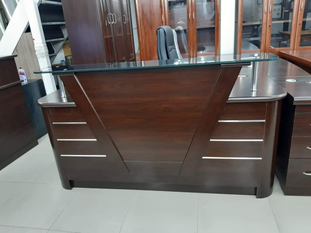 Office Desk & Chairs - 8