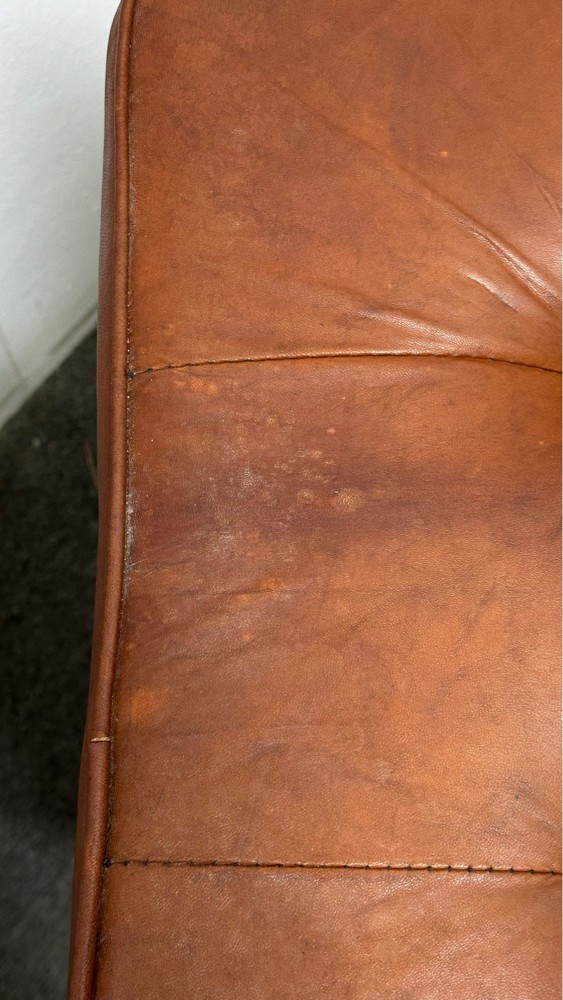 Leather seat - 7