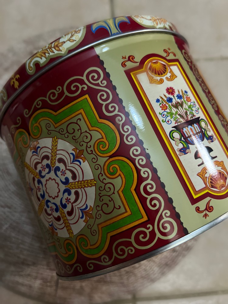 Luxury metal box - 2