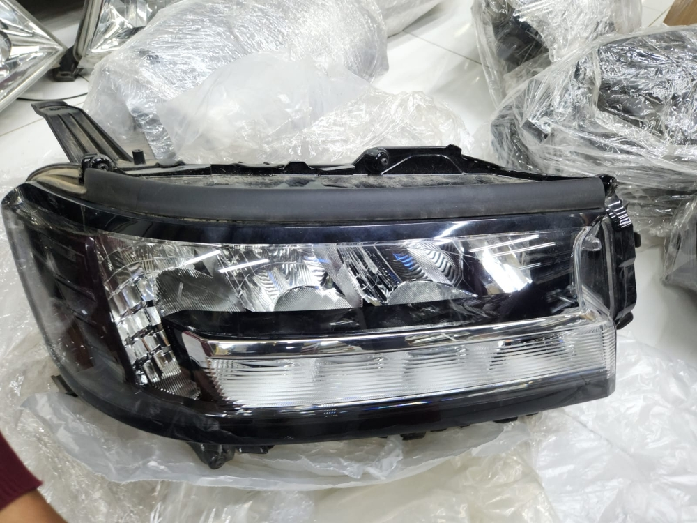 Land Cruiser 2022 Headlamp - 1