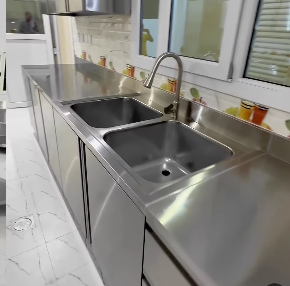 villa kitchen cabinet - 9