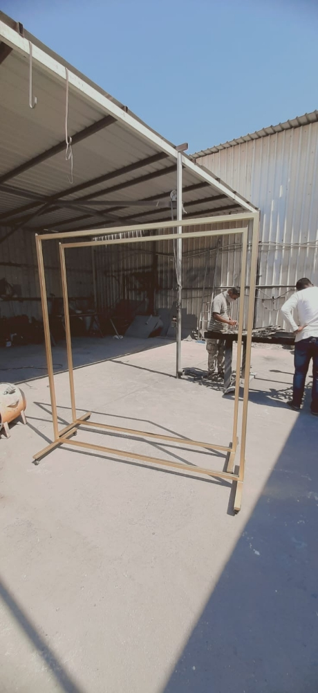 علاقة ملابس - 3