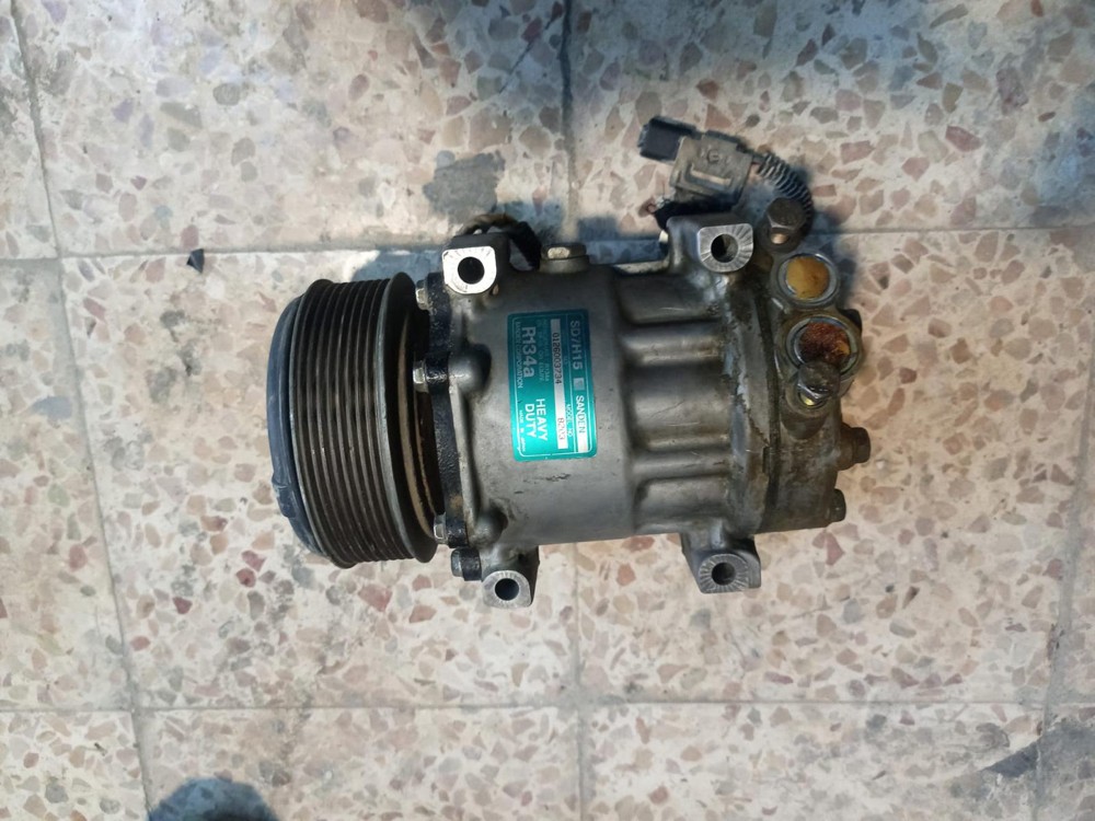 jcb 3cx parts available - 2