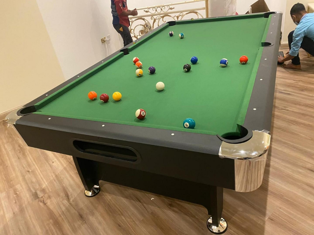 Billiard Table 9 feet - 1