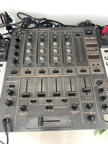 Pioneer DJM 600 + CDJ 400 pair - 4