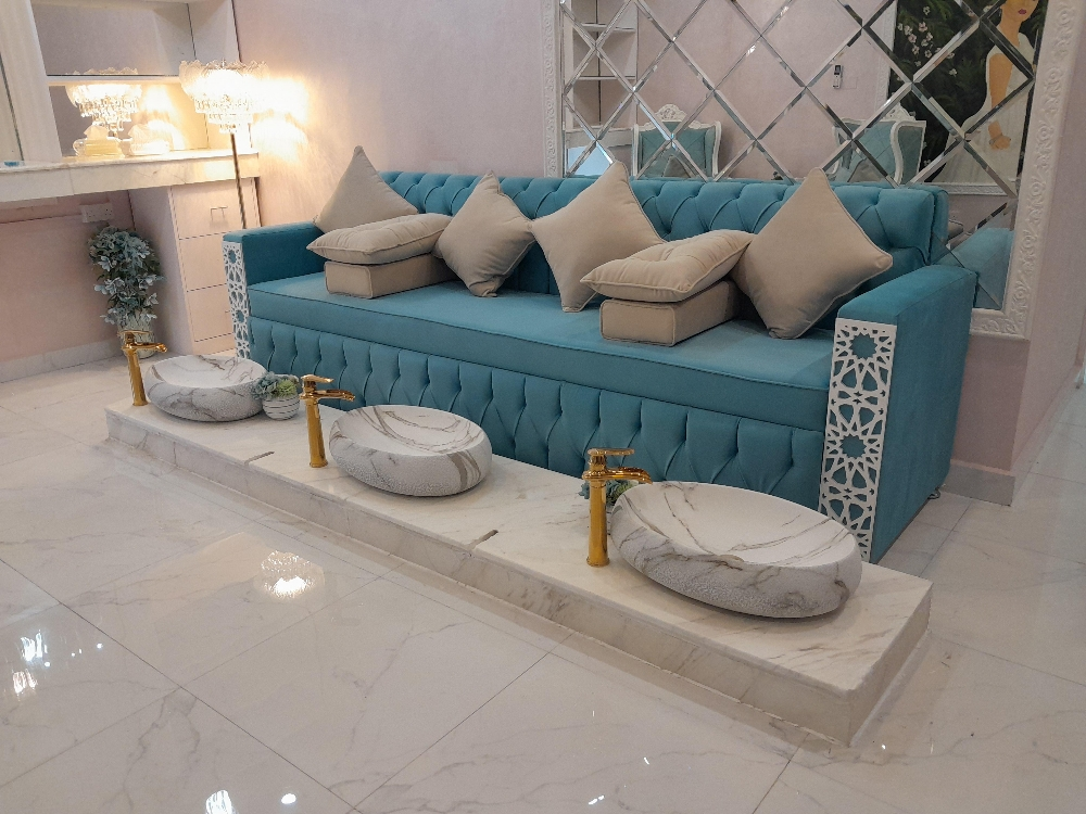 Luxurious sofa and Majlis - 1