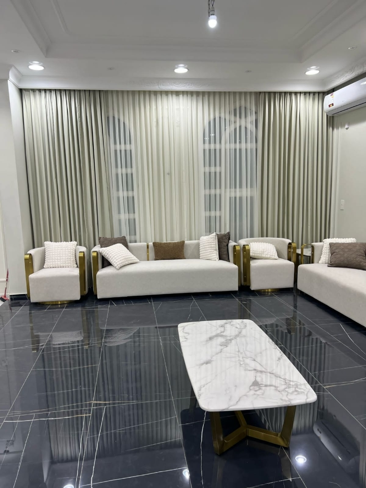 Sofa dressing
 Carpets and curtai - 2