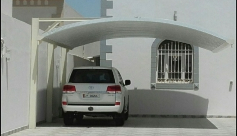 مظلات === - 8