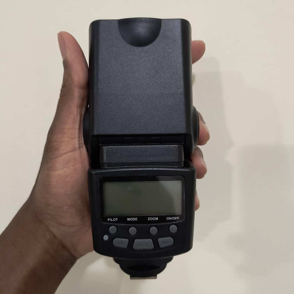 Nikon - 7