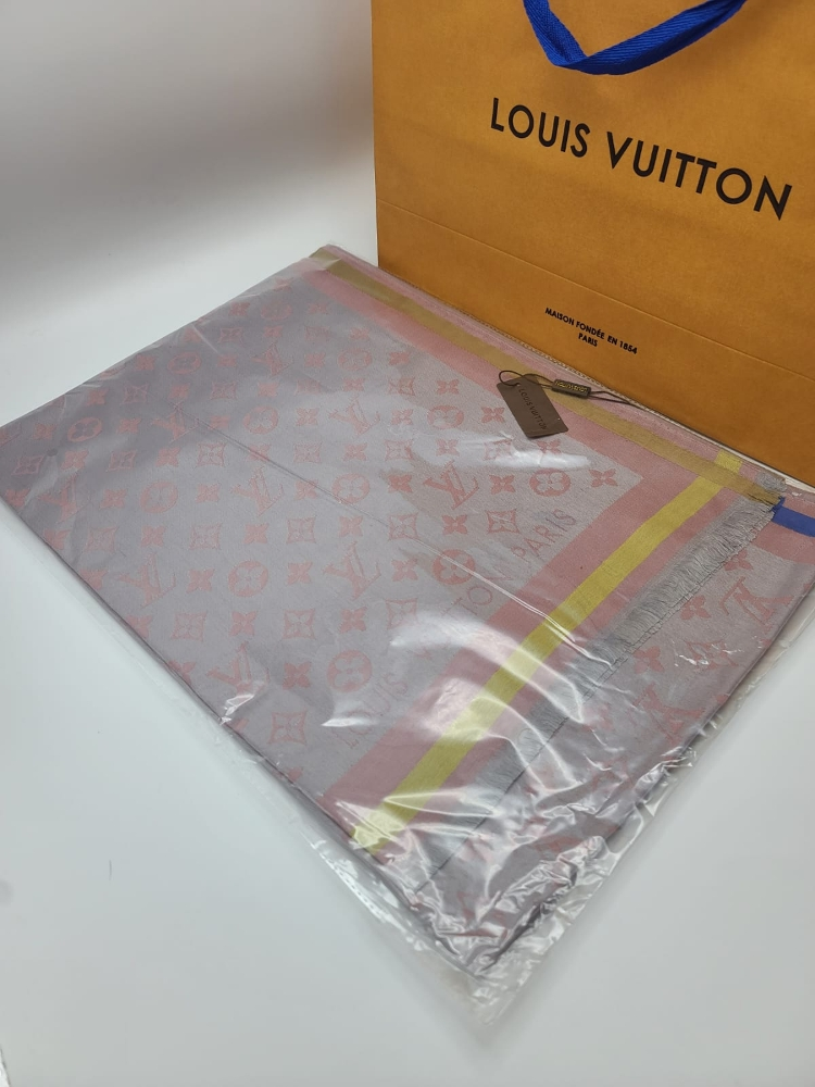 LV Scarf - 11
