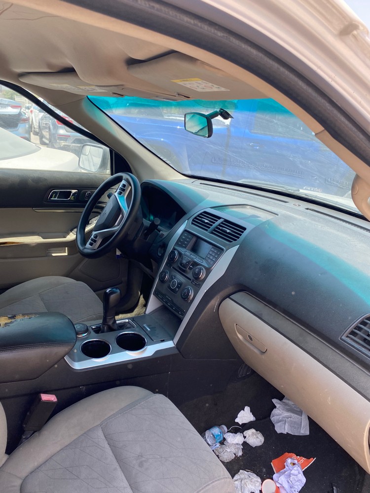 ford explorer 2014 scrap parts - 2