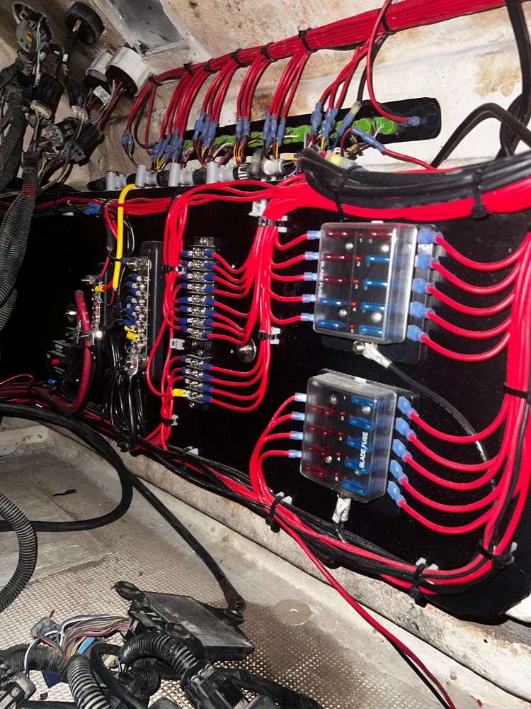 we do electrical job  - 5