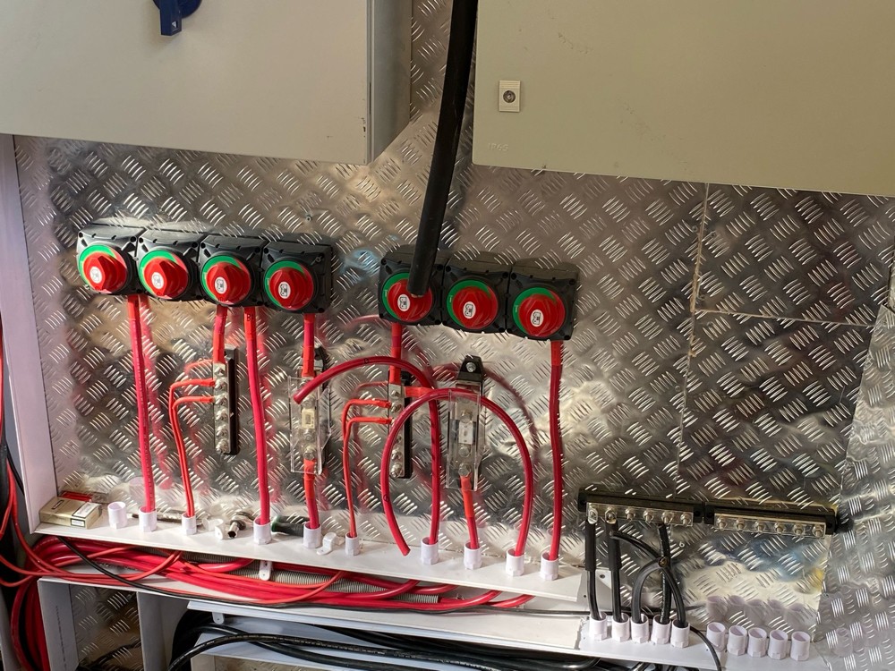 we do electrical job  - 8