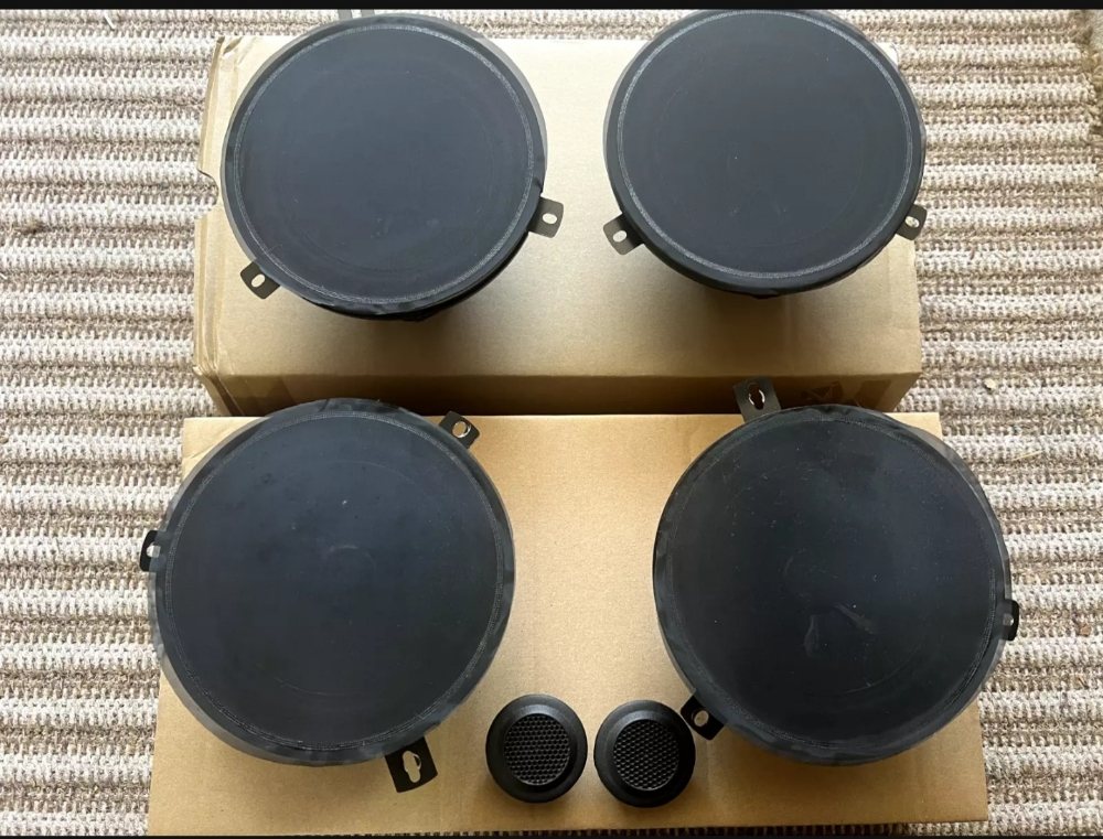 Jeep Wrangler OEM Speakers - 4