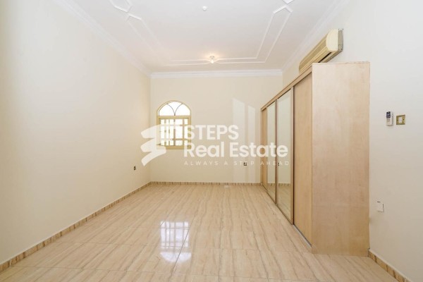 Semi-Commercial Villa for Sale - 7