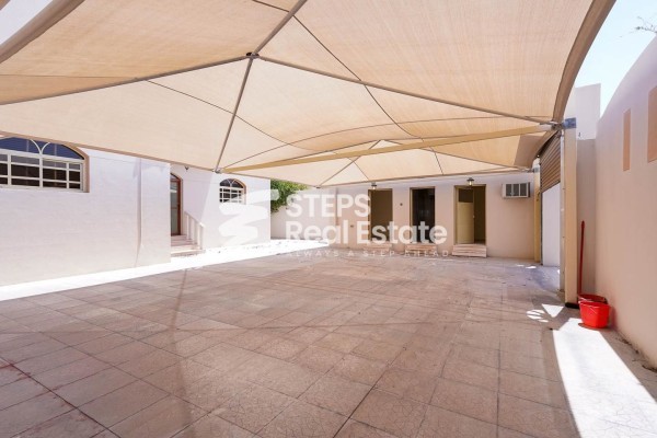 Semi-Commercial Villa for Sale - 5