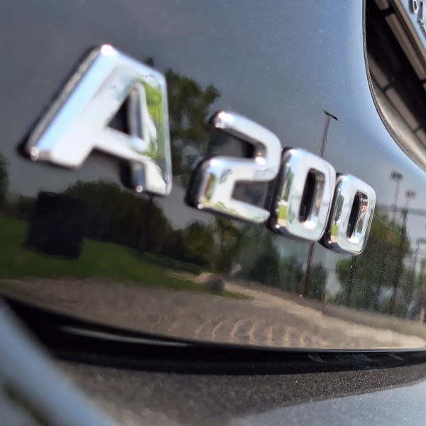 MERCEDES BENZ A 200 - 9