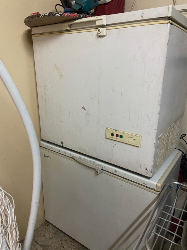 2 deep freezer’s good condition - 1