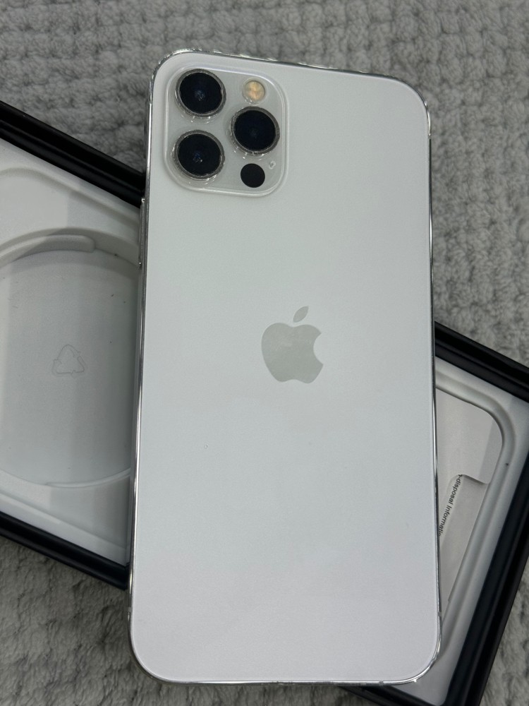 iPhone 12 Pro 256 GB Battery 90 - 4