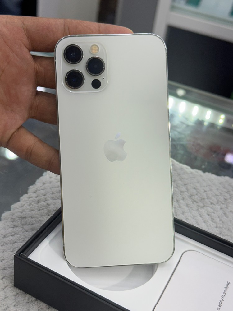 iPhone 12 Pro 256 GB Battery 90 - 3