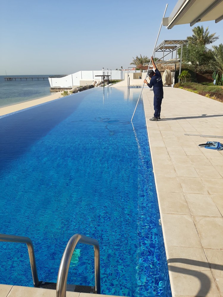 اعمل بجميع أعمال حمامات السباحة - 2