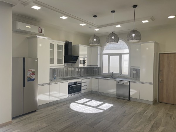 4 BHK Luxurious Villa for Rent - 11