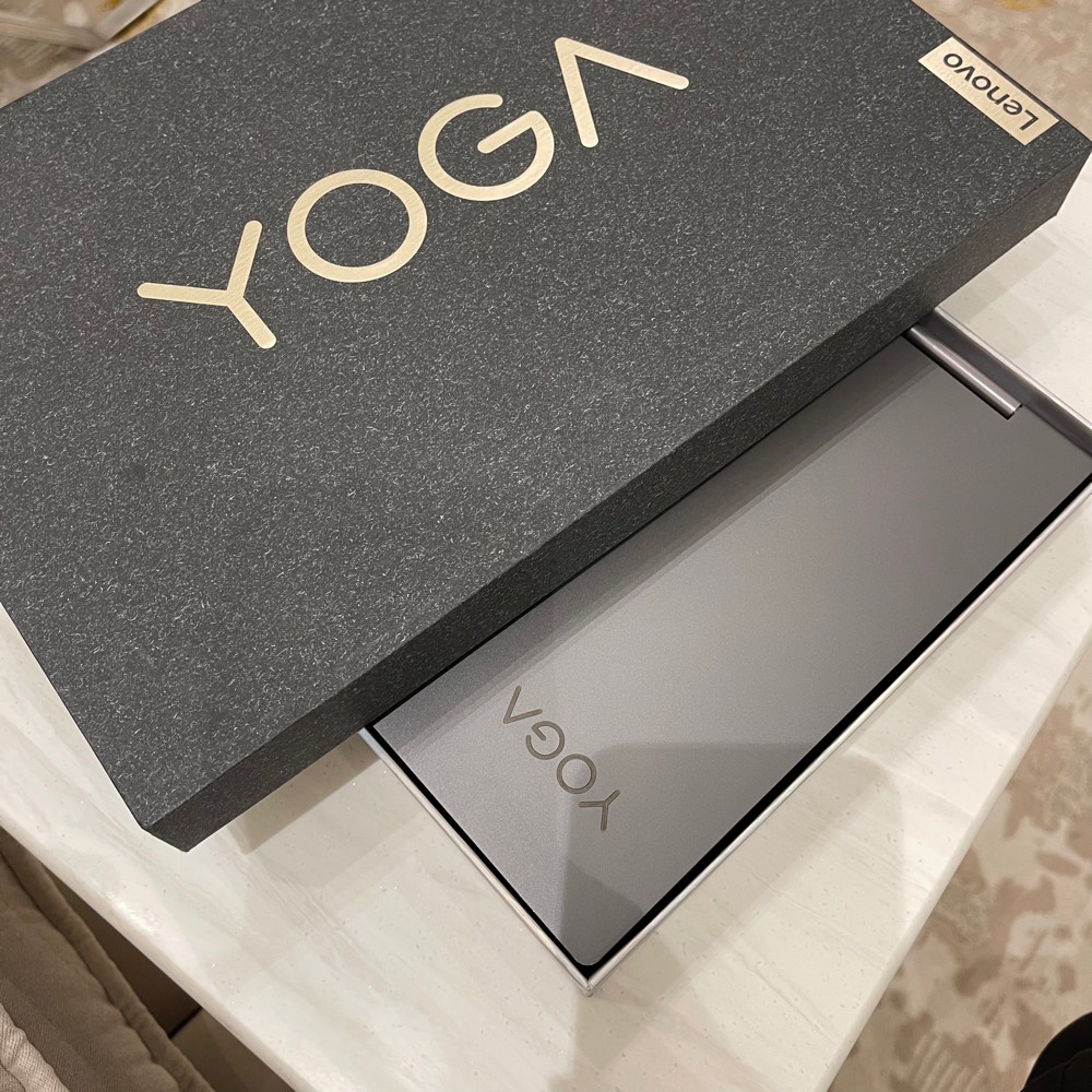 Lenovo Yoga - convertible laptop  - 1