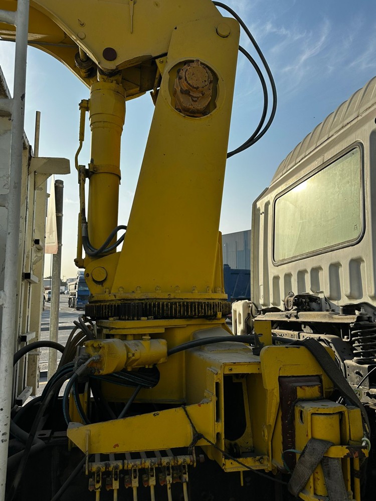 Boom Truck 10 ten model 2008 - 6