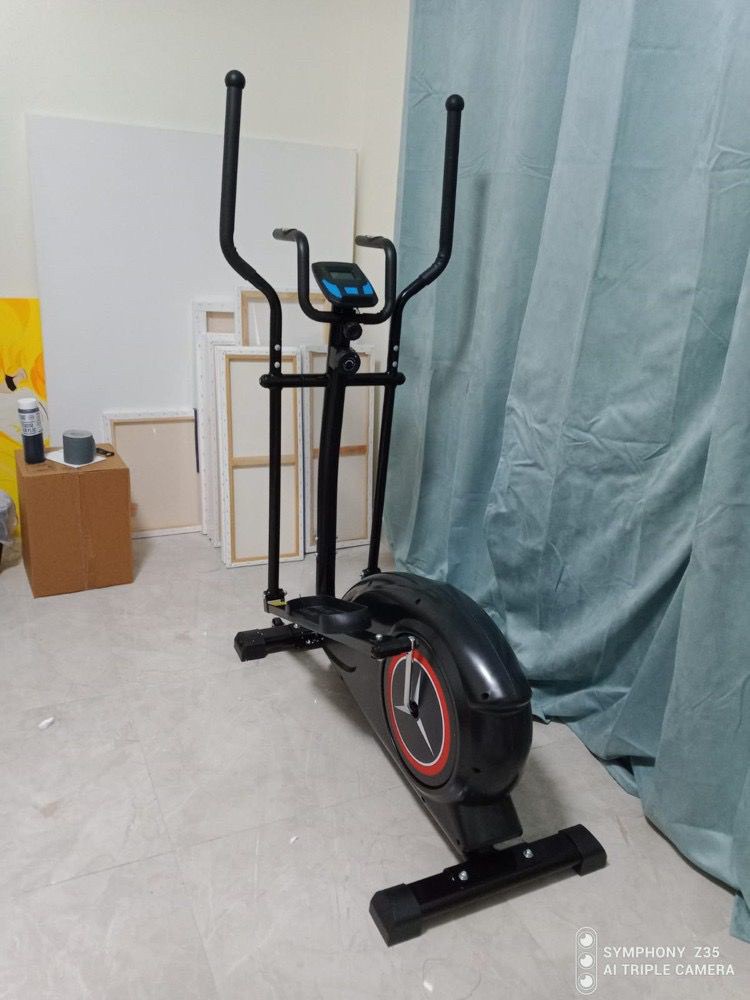 Cross Trainer - 1