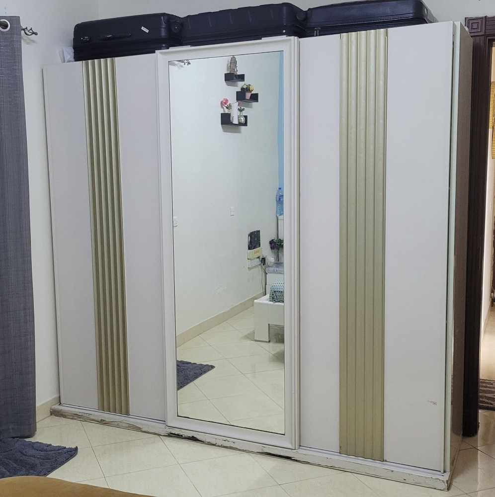 sliding door wardrobe - 1