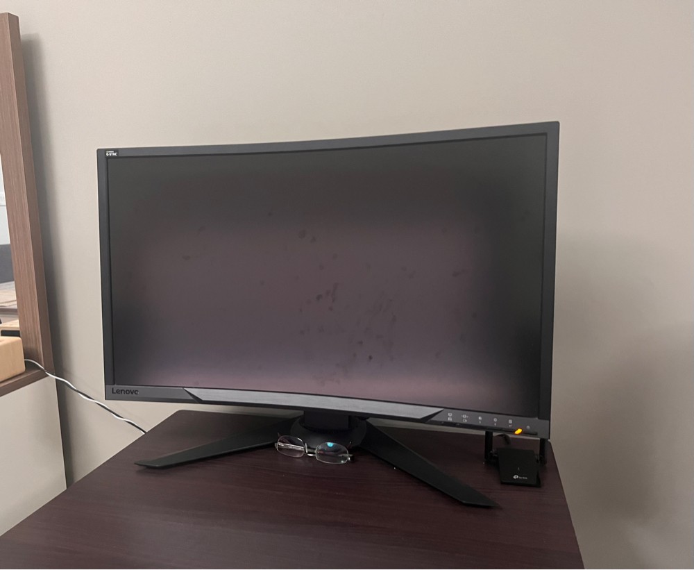 Lenovo Y27g Curved27inch monitor - 1
