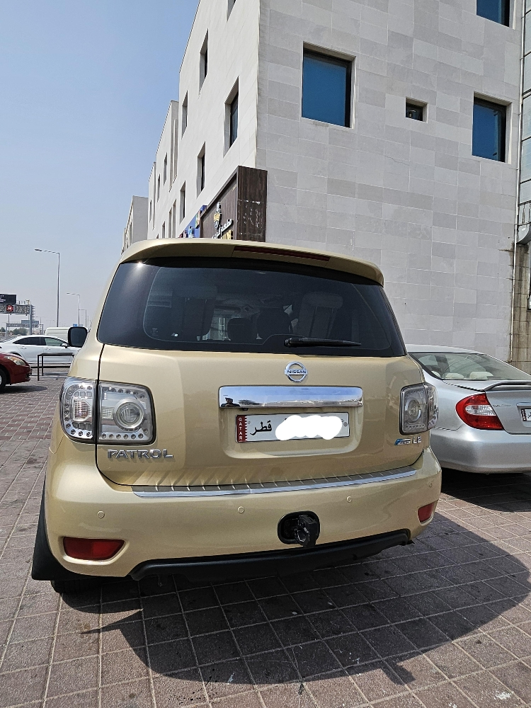 Nissan Patrol 2010 LE for sale - 3