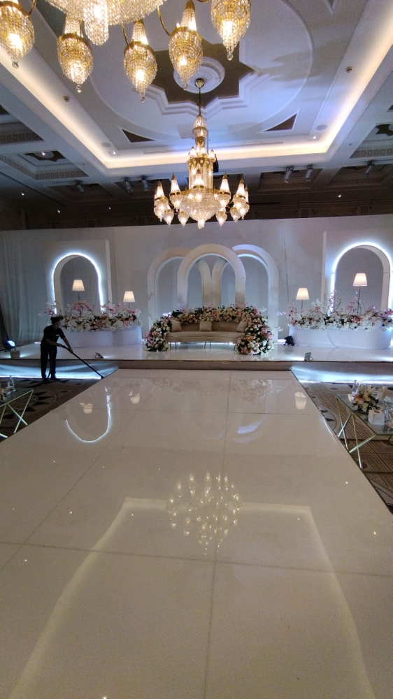 طاولات طعام و خيام - 7