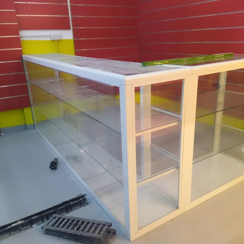 Aluminum and glass work - 13