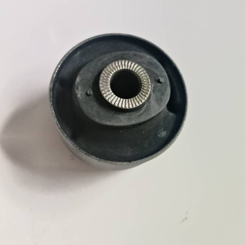 control arm bushing big - 2
