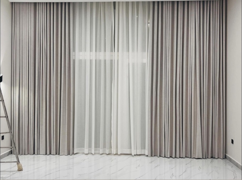 Wave And American Curtain  - 1
