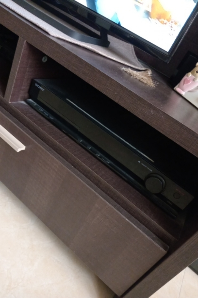 Sony DVD player And Speakers - 3