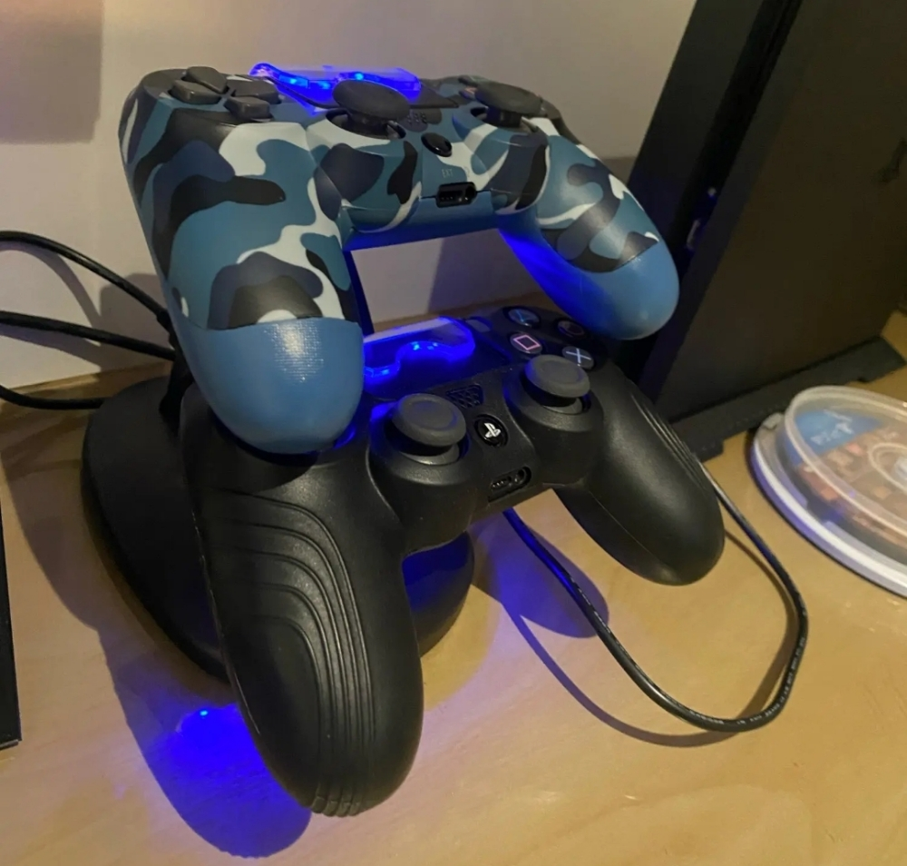 PS4 Dock station charger stand - 12